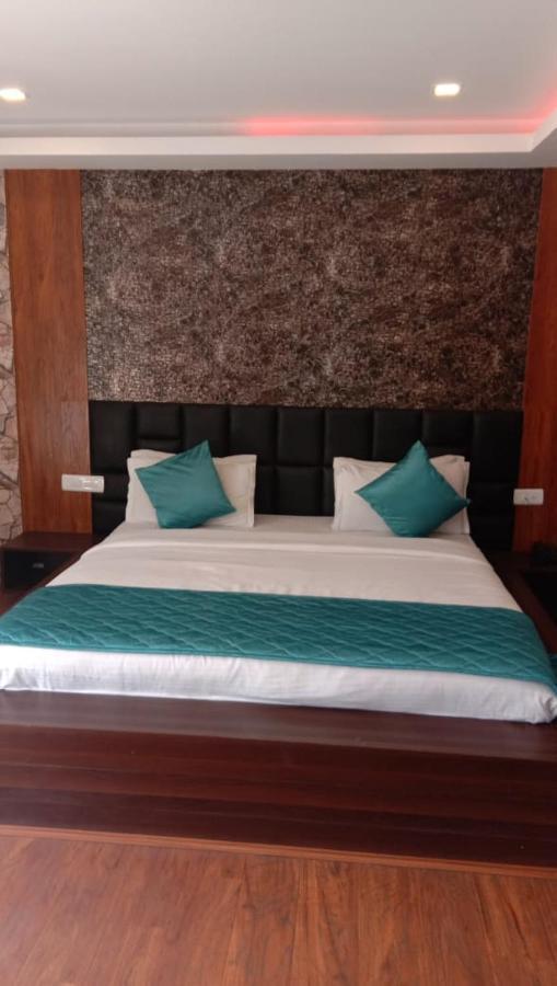 Valley View Resort Утакаманд Экстерьер фото
