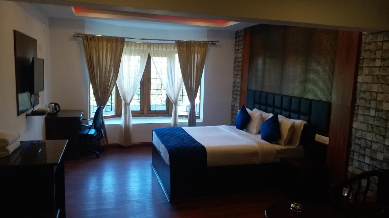 Valley View Resort Утакаманд Экстерьер фото