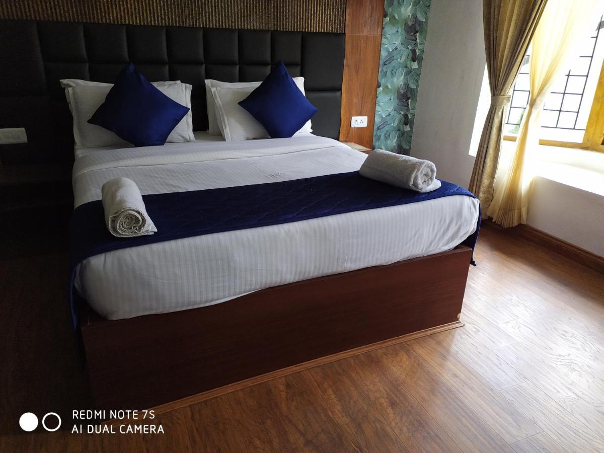 Valley View Resort Утакаманд Экстерьер фото
