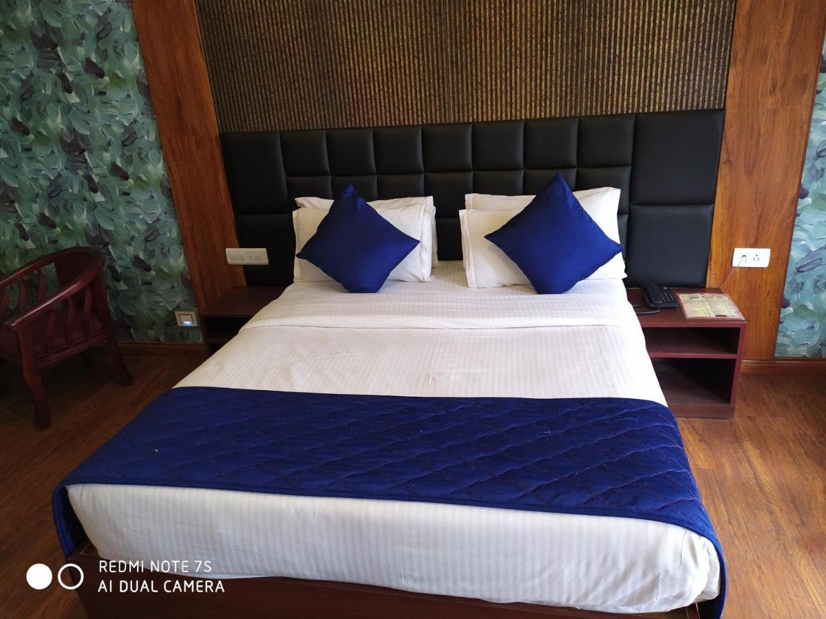 Valley View Resort Утакаманд Экстерьер фото